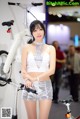 Beautiful Hong Ji Yeon at the 2017 Seoul Motor Show (146 pictures) P35 No.b31635